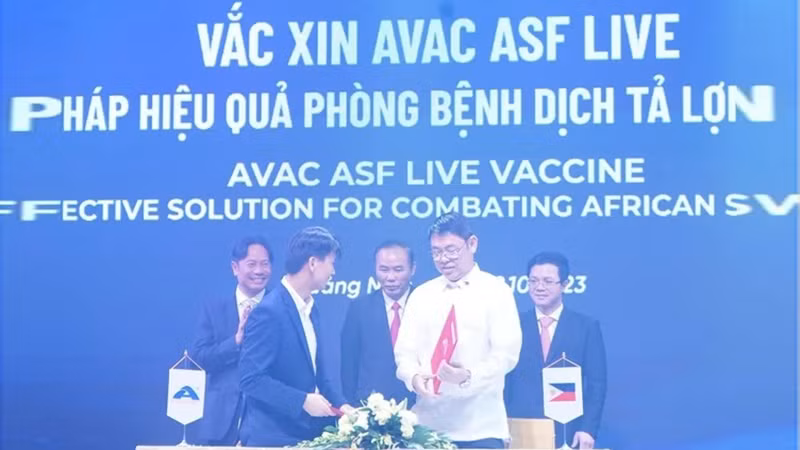 Церемония подписания соглашений о сотрудничестве по экспорту вакцины «AVAC ASF LIVE».