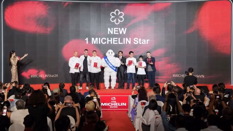 3 новых ресторана с 1 звездой «Michelin» – это «La Maison 1888» в курорте «InterContinental Danang Peninsula Resort», «Akuna» (г. Хошимин) и «The Royal Pavilion» (г. Хошимин).
