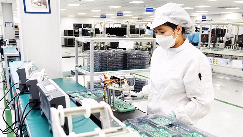 Производство электронных компонентов в компании Bumjin Electronics Vina. Фото: Хай Чан