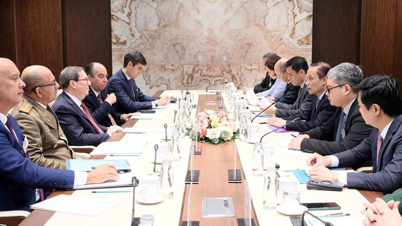 Общий вид переговоров. Фото: ВИА