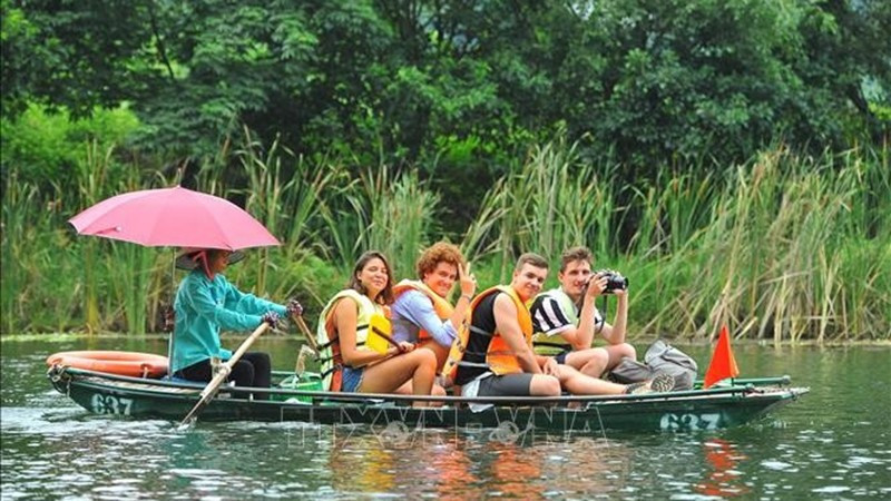 Туристы посещают туристический комплекс Чанган. Фото: ВИА