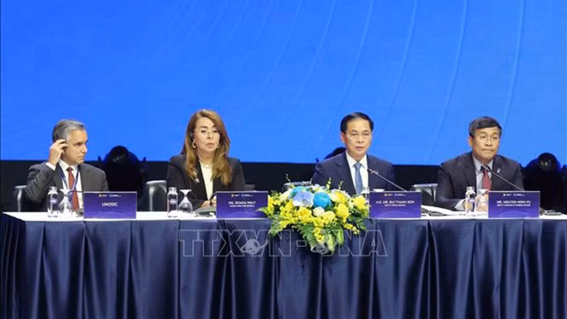 vna-potal-cong-uoc-ha-noi-phien-thao-luan-toan-the-cap-cao-thu-nhat-stand-1.jpg