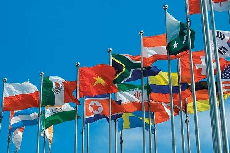 Поздравительные телеграммы и письма по случаю Дня независимости СРВ