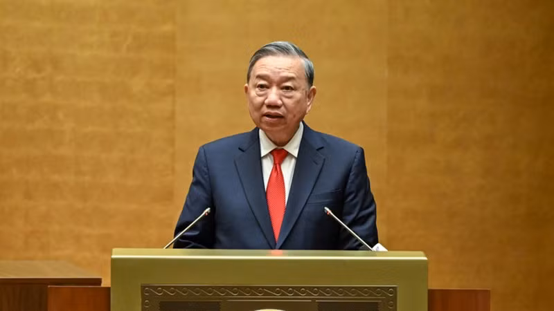 Генеральный секретарь ЦК КПВ То Лам выступает с руководящей речью. Фото: Зюи Линь