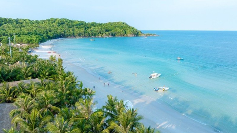 Потрясающая красота пляжей, таких как Байкем, входящих в число самых красивых в мире, продолжает приносить Фукуоку международную славу.