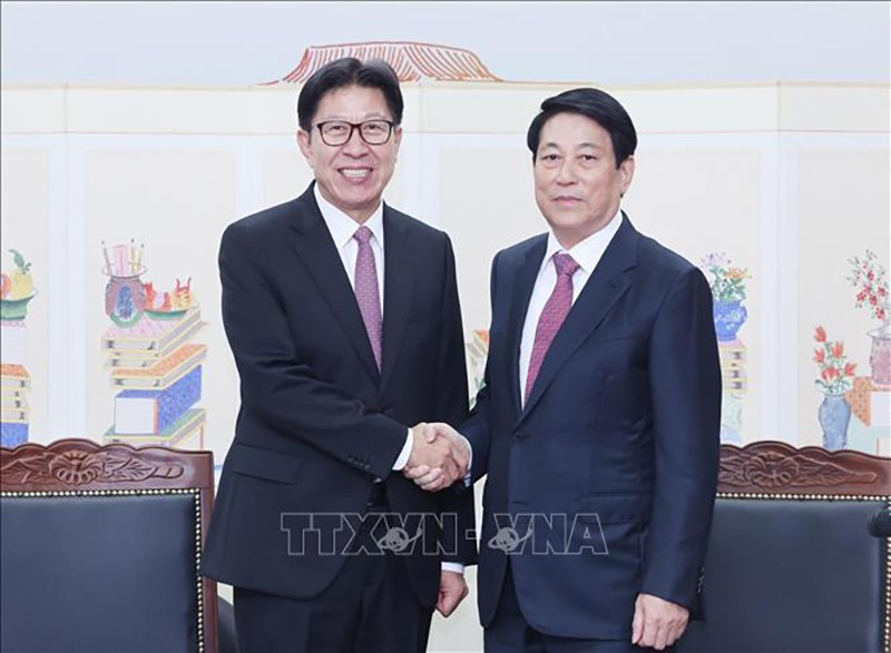 Президент Лыонг Кыонг принимает мэра города Пусан. Фото: ВИА