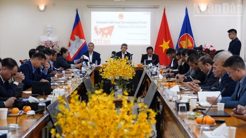 Общий вид беседы. Фото: Динь Чыонг