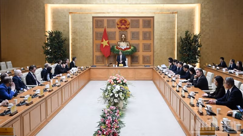 Общий вид рабочей встречи.