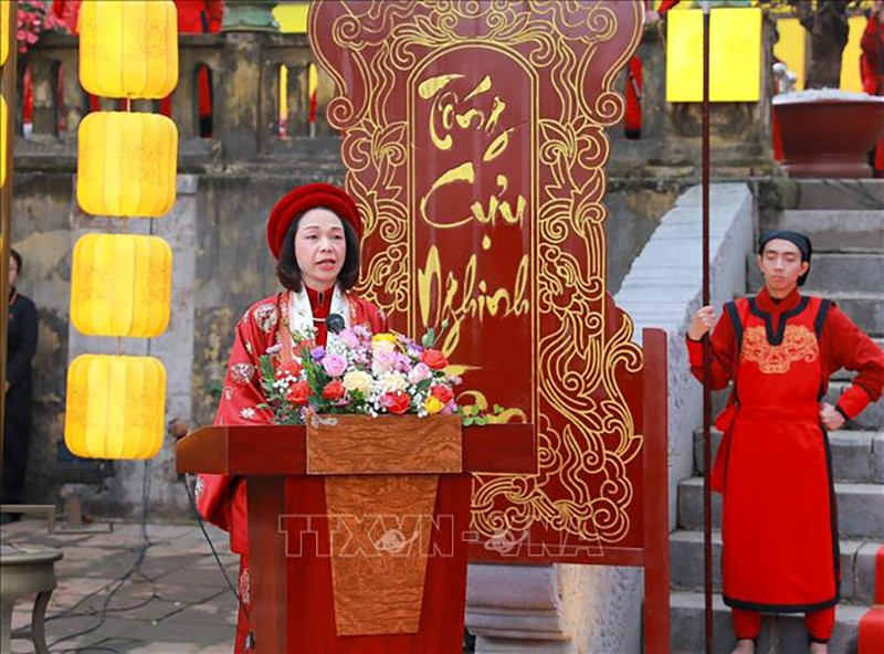 Заместитель председателя Народного комитета Ханоя Ву Тху Ха выступает на программе. Фото: ВИА