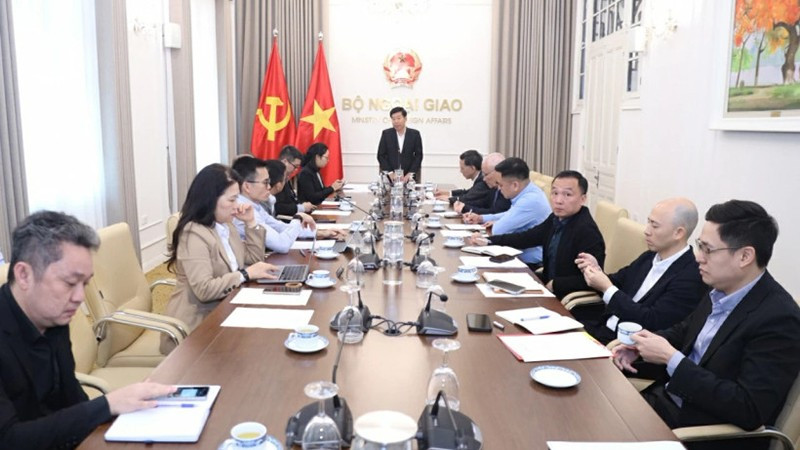 Общий вид заседания. Фото: baoquocte.vn