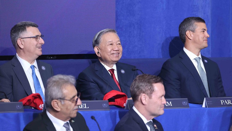 Генеральный секретарь ЦК КПВ То Лам принимает участие в первом заседании Совета мира по Газе. Фото: ВИА