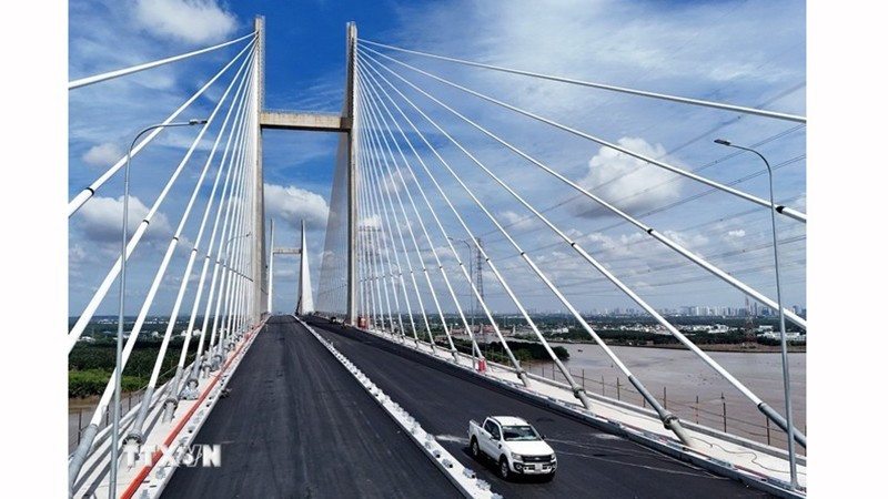 Строительство моста Бинькхань, являющегося частью проекта скоростной автомагистрали Бенлык–Лонгтхань, было завершено в конце августа 2025 года. Фото: ВИA