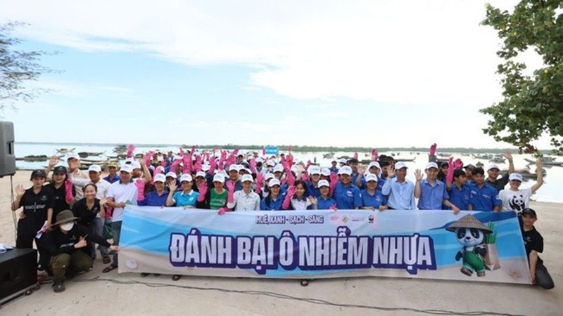 Ряд позитивных мероприятий, реализованных в последнее время, способствовал сокращению пластиковых отходов в городе Хюэ. Фото: bvhttdl.gov.vn