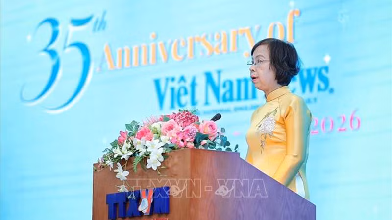 vna-potal-bao-viet-nam-news-and-law-ky-niem-35-nam-phat-hanh-so-bao-dau-tien-stand.jpg