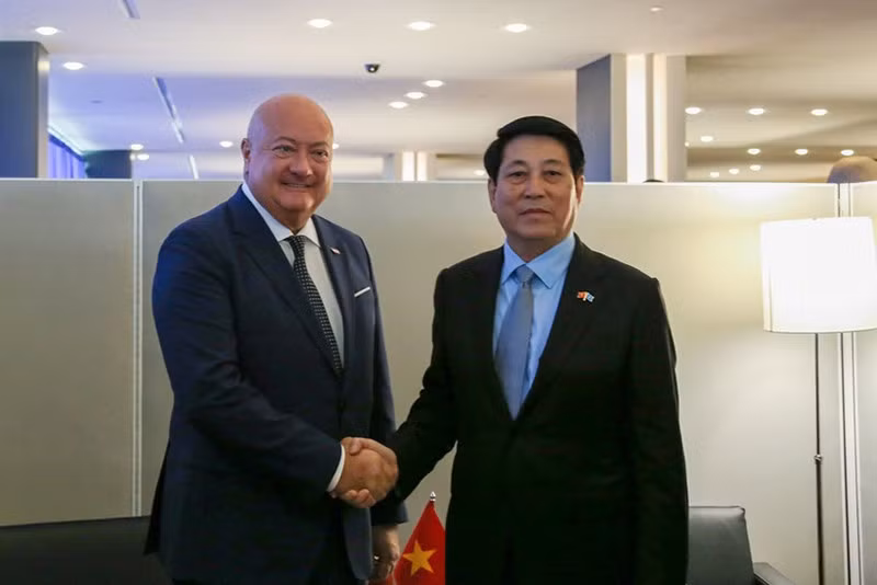 Президент Лыонг Кыонг и Премьер-министр Австрийской Республики Кристиан Штокер. Фото: Суан Ки