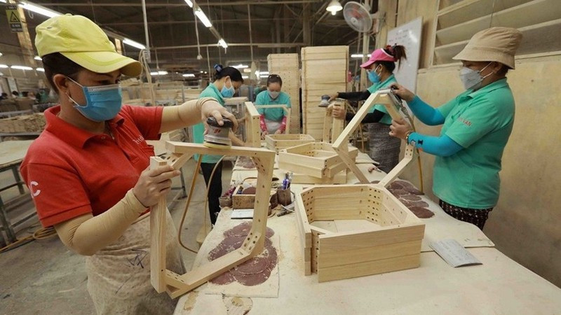 Древесина и изделия из неё входят в число товаров, экспорт которых за 11 месяцев превысил 1 млрд долларов США. Фото: ВИА