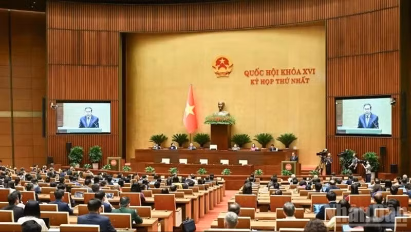 Общий вид закрытия 1-й сессии НС XVI созыва. Фото: Зюи Линь