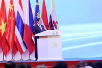 Премьер-министр Фам Минь Тьинь выступает на открытии CAEXPO и CABIS 2023 года. 