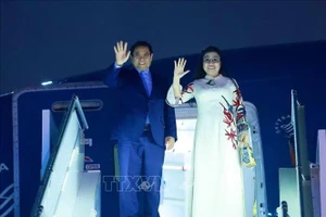 Премьер-министр завершил визит в Алжир и отправились в ЮАР для участия в саммите G20