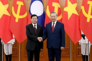 26 января 2026 года, сразу после государственной церемонии встречи, Генеральный секретарь ЦК КПВ То Лам провел переговоры с Генеральным секретарем ЦК НРПЛ, Президентом Лаоса Тхонглуном Сисулитом в здании ЦК КПВ. (Фото: Данг Кхоа)