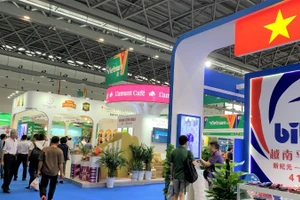 Вьетнамский стенд на крупной выставке в Китае.