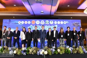 Участники семинара. (Фото: Минь Тханг)