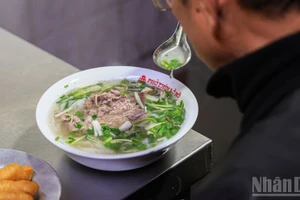 Вьетнамская кухня заняла 2-е место в мире по лучшим блюдам из лапши по версии TasteAtlas. (Фото: Ха Нам)