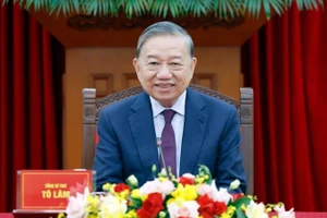 Генеральный секретарь ЦК КПВ То Лам.