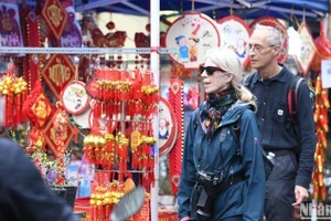 За первые 10 месяцев 2025 года Австралия продолжала входить в десятку зарубежных рынков, направляющих наибольшее количество туристов во Вьетнам. (Фото: Тхань Дат)