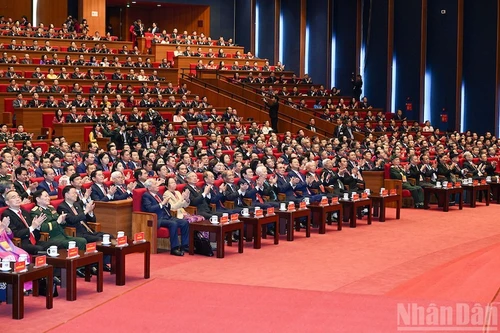 Делегаты на закрытии XIV съезда КПВ. Фото: Данг Кхоа