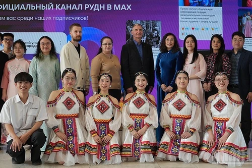 Фото: Суан Хынг