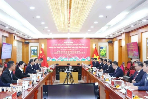 Общий вид переговоров. Фото: ВИА