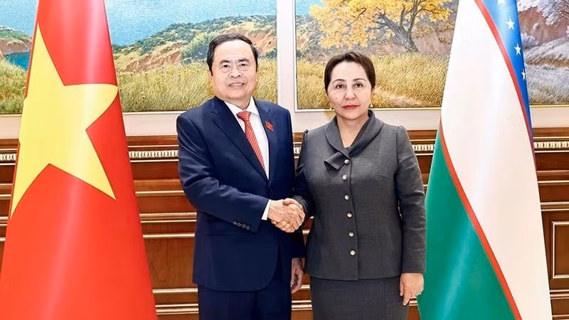 Председатель НС Вьетнама Чан Тхань Ман проводит переговоры с Председателем Сената Узбекистана Танзилой Нарбаевой. Фото: ВИА