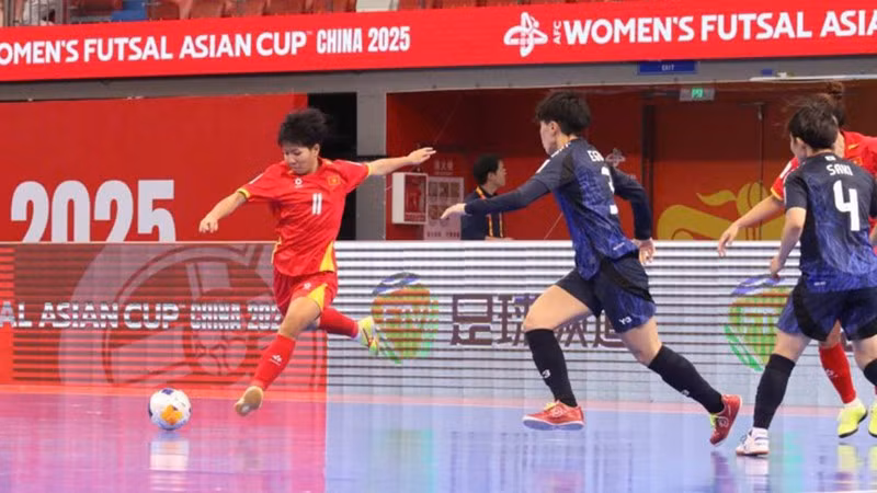 Сборной Вьетнама не удалось преподнести сенсацию в матче с мощным соперником. Фото: Федерация футбола Вьетнама