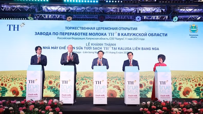 Церемония открытия молочного завода вьетнамской компании «TH Group» в Калужской области. Фото: ВИА