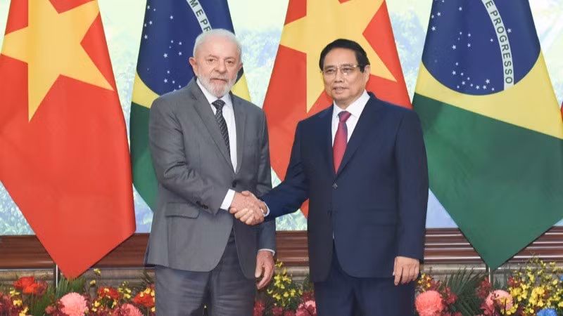 Премьер-министр Вьетнама Фам Минь Тьинь и Президент Бразилии Луис Инасиу Лула да Силва. Фото: Чан Хай