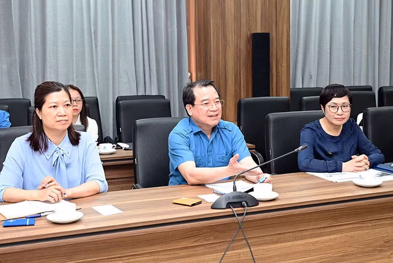 Г-н Ха Ван Шиеу высоко оценил инициативы МОФ.