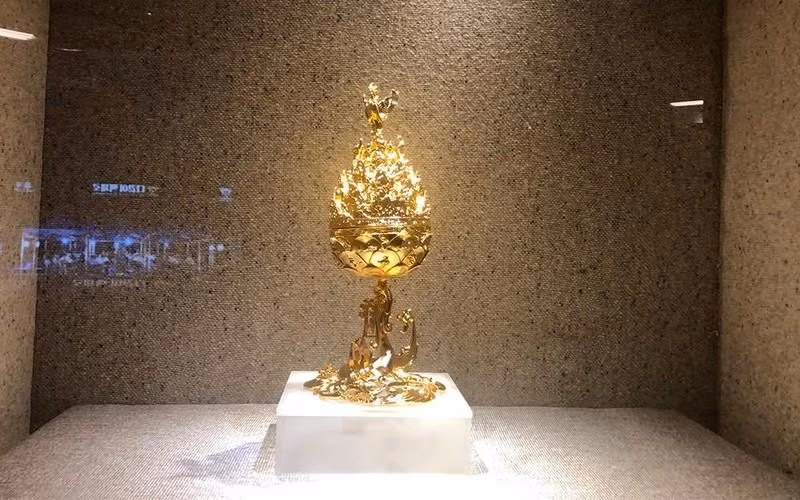 Кадило из позолоченной бронзы.