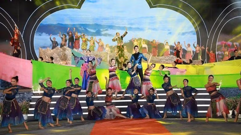 Художественная программа по случаю Фестиваля цветов гречихи.