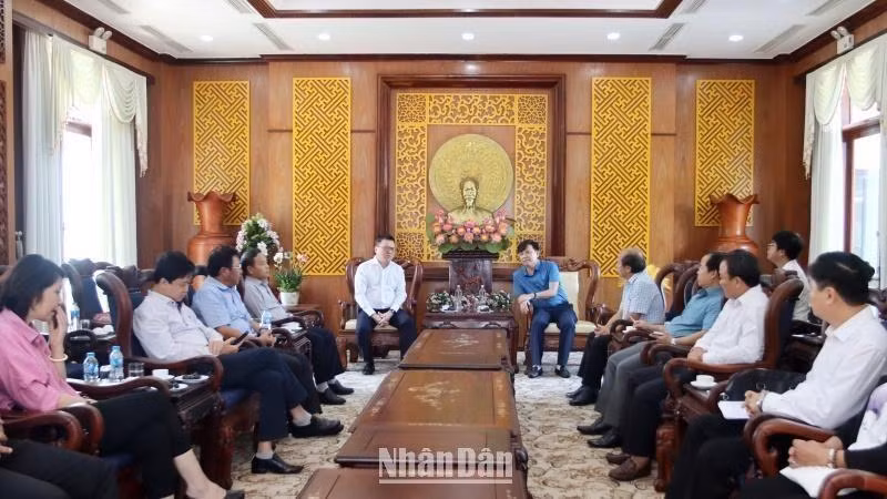 Общий вид рабочей встречи. 