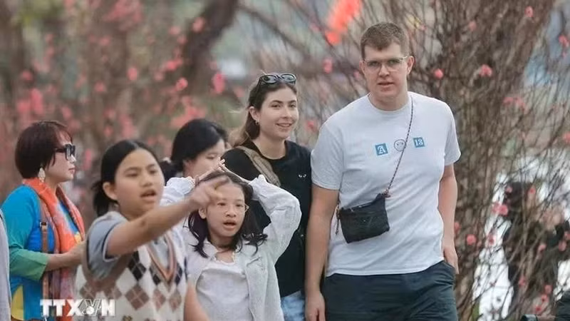 Число международных прибытий во Вьетнам в январе увеличилось на 36,9% по сравнению с тем же периодом прошлого года. Фото: ВИA