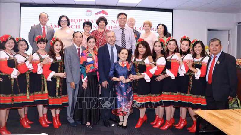 Делегаты фотографируются на память. Фото: ВИА