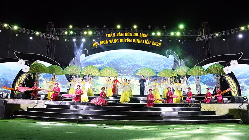 Уникальная художественная программа на церемонии открытия.