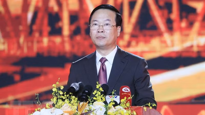 Президент Во Ван Тхыонг выступает на церемонии. Фото: ВИА