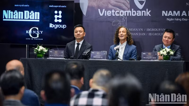 Музыкальный вечер «Kenny G Live In Vietnam» состоится 14 ноября в Национальном конференц-центре в Ханое. Фото: Тхань Дат