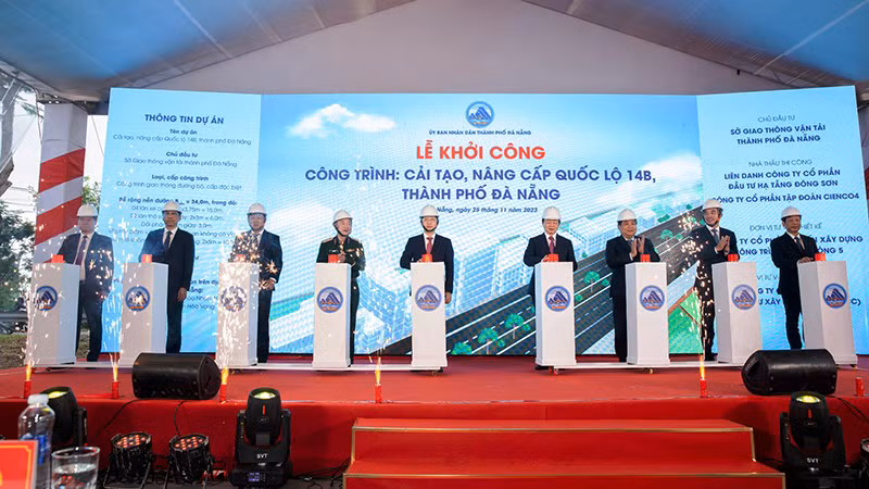 Церемония закладки фундамента проекта реконструкции и модернизации части национальной автомагистрали 14B, проходящей через Дананг.