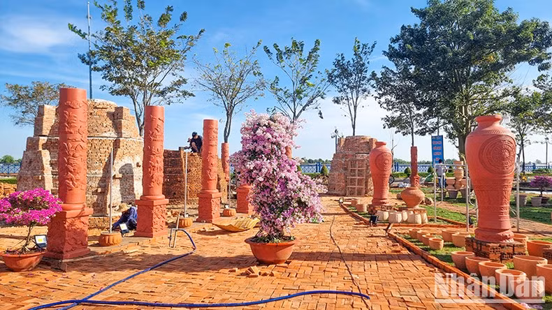 Часть парка керамического искусства Виньлонг.