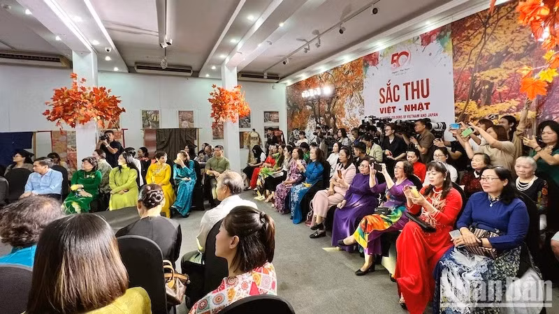 Мероприятие привлекло многих посетителей, представителей посольств многих стран и культурных организаций во Вьетнаме.