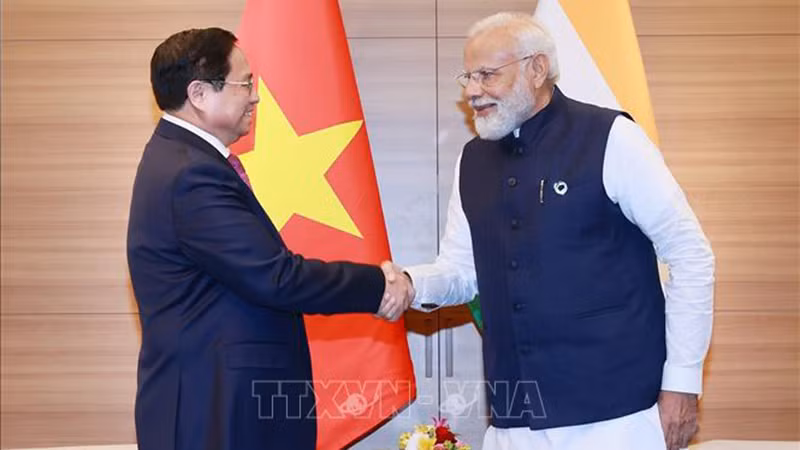 Премьер-министр Фам Минь Тьинь и Премьер-министр Индии Нарендра Моди. Фото: ВИА