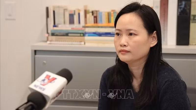 Директор программы вьетнамского языка кафедры восточноазиатских языков и культур Колумбийского университета Нгуен Тюнг. Фото: ВИА